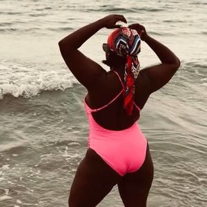 Meet your Posher, Miracle